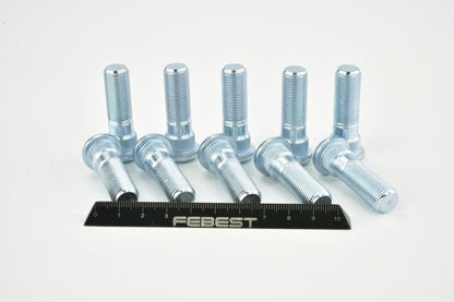 Wheel stud