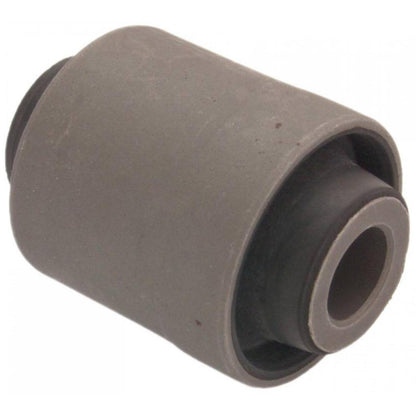 Rear rod bushing